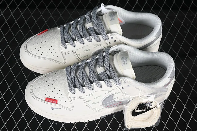 All categories Nk SB Dunk Series Nk SB Dunk Low High-end customized low-top sneakers Nike SB Dunk Low Stusi co-branded striped hook Anniversary high-end customized low-top casual sneakers XS6089-535